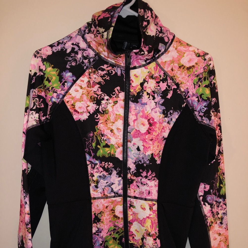 New With Tags. Cynthia Rowley Workout 3 PIECE SET